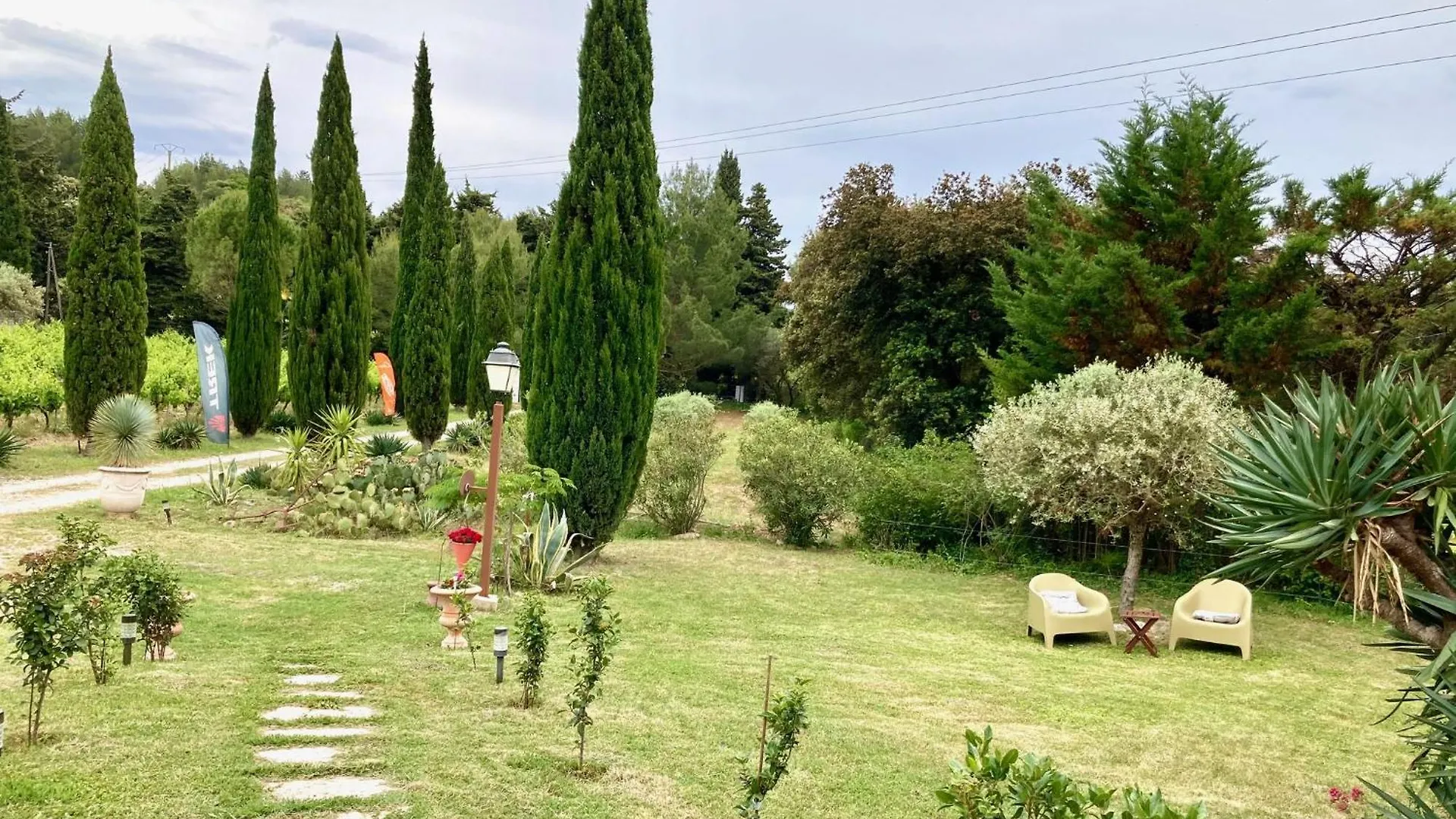 Domaine Des Lavarines Morieres-les-Avignon France