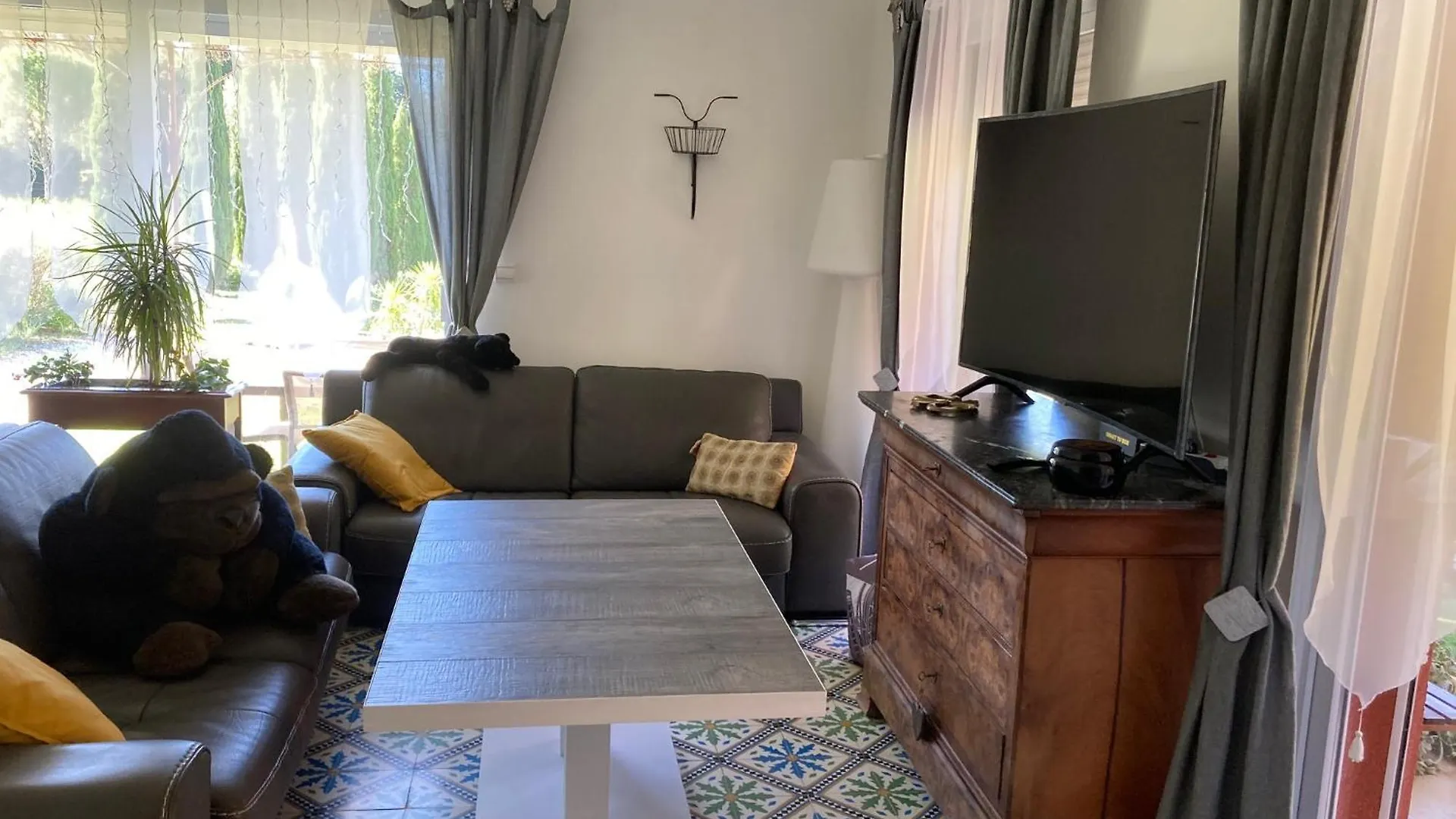 Domaine Des Lavarines Morieres-les-Avignon Guest house